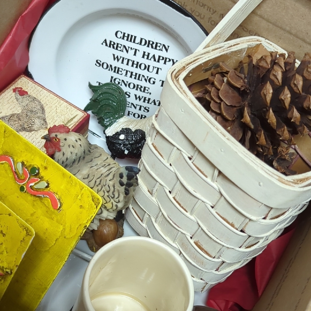 Chicken Themed Kitchen Set - Picture 3 of 5